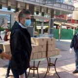 Vlasnik Kafe kluba ''Kengur'' iz Pirota poklonio 500 vizira zdravstvenim radnicima 4