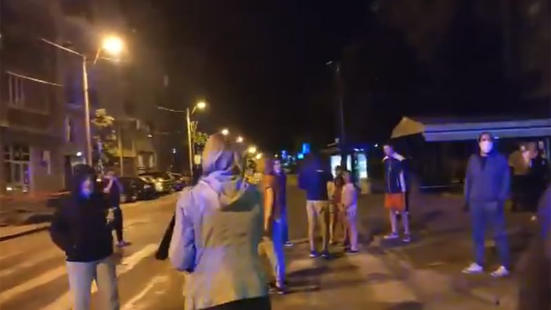 Protest na Dorćolu u vreme policijskog časa zbog gradnje trolejbuske mreže (VIDEO) 1