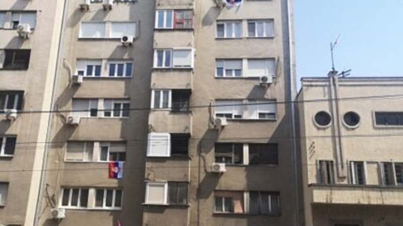Ne davimo Beograd: Aktivisti SNS dele građanima zastave usred policijskog časa 1