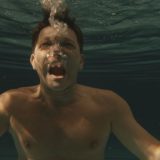 Bjela snimao Tajkuna u hladnom bazenu  11