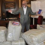 Vesić: Podela novih 10.000 zastava Beograđanima 12