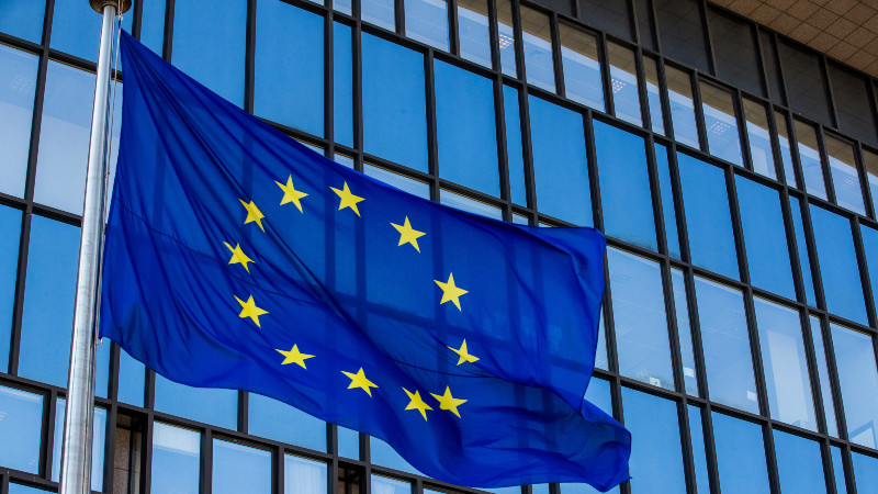 EU pod pritiskom Vašingtona suspendovala plan o digitalnom porezu 1