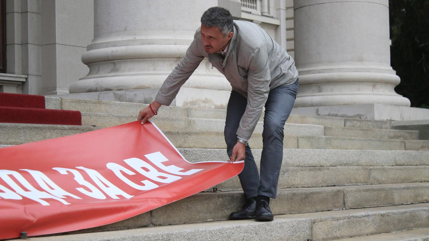 Obradović: Nisu u pravu oni koji tvrde da uzalud rizikujemo zdravlje 1