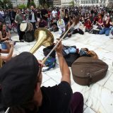 Grci šokirani reagovanjem Britanaca na kovid 19 6