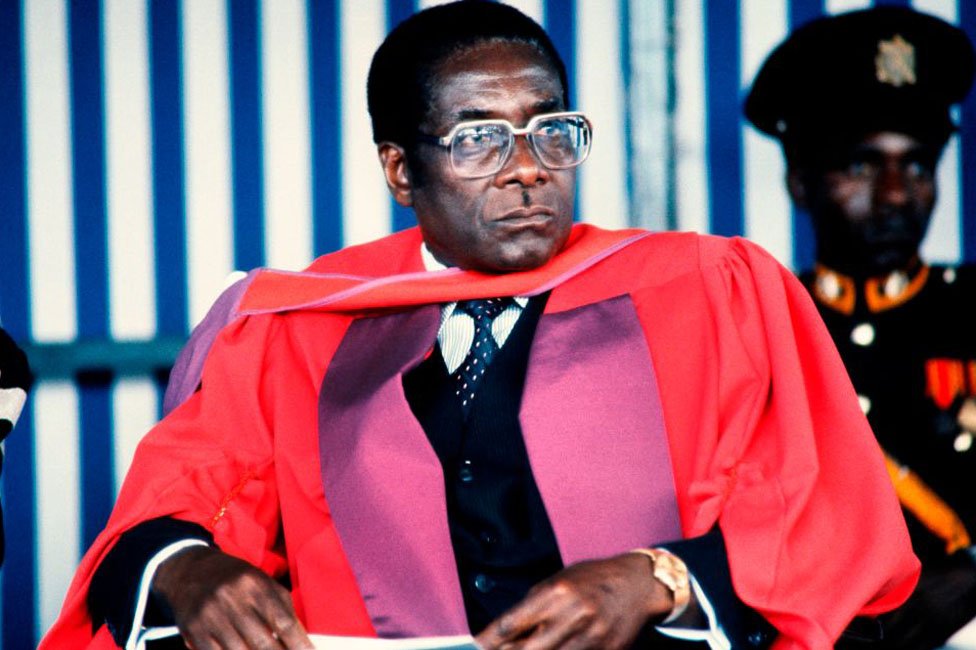 Robert Mugabe prima zvanje doktora nauka