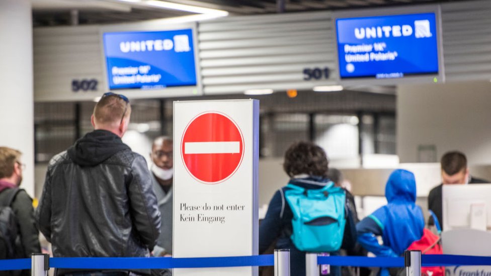 Korona virus i turizam: Ima li nade za letnja putovanja van Srbije 1 Do not enter sign at airport