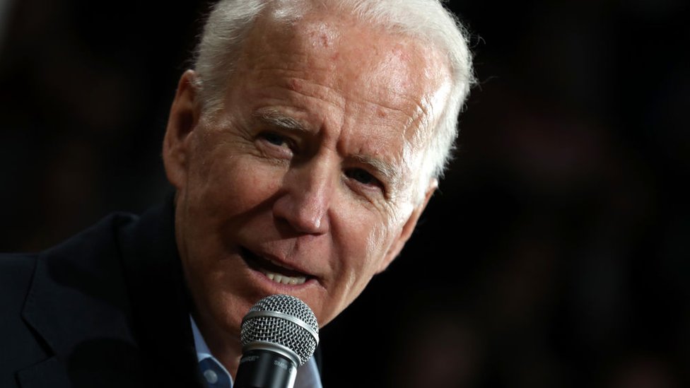 Džo Bajden: Sve o optužbama za seksualni napad 1 Joe Biden speaks in Iowa