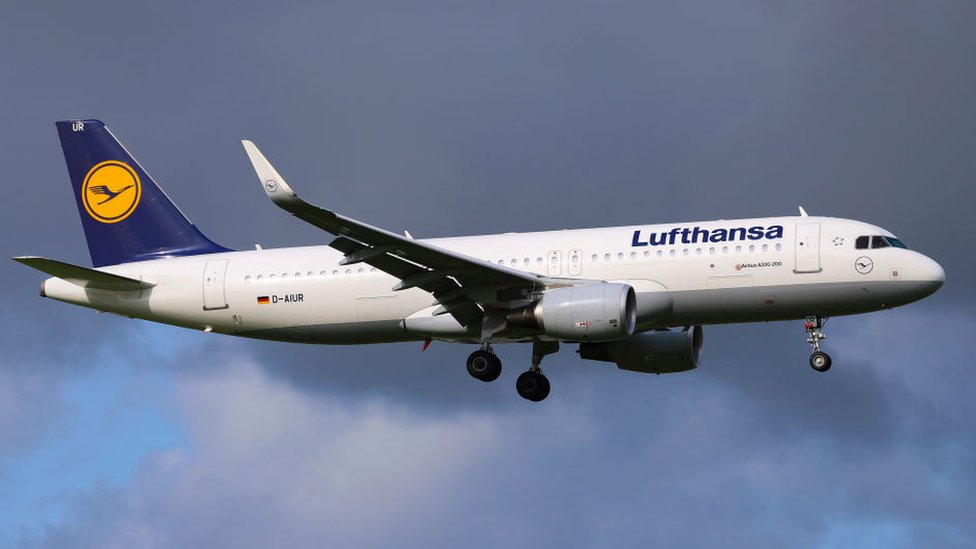 A Lufthansa plane