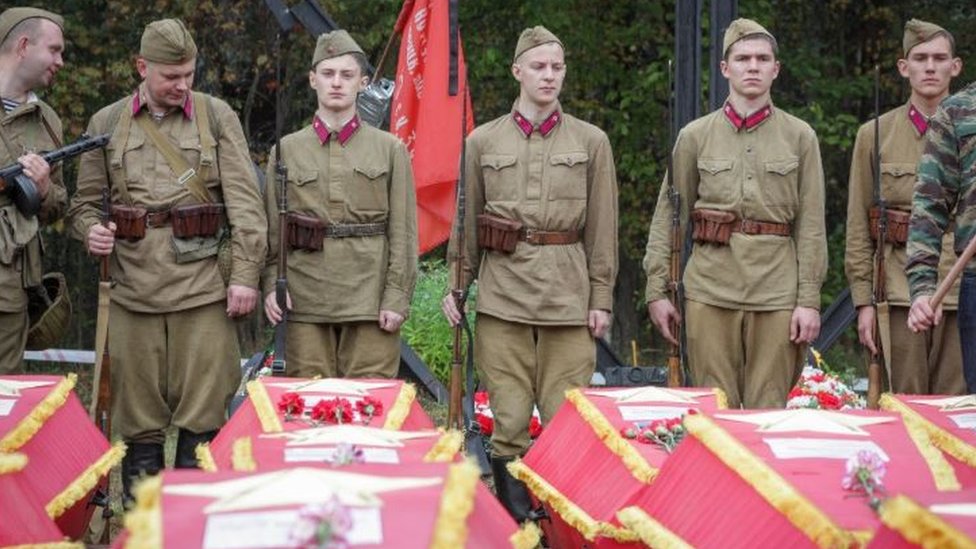 Dobrovolьcы-poiskoviki