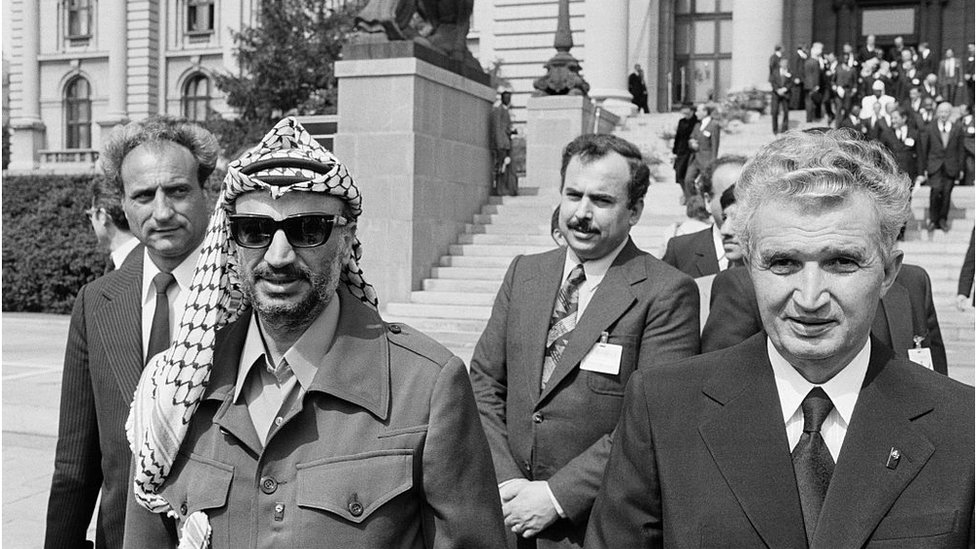 Jaser Arafat i Nikolae Čaušesku ispred Skupštine SFRJ