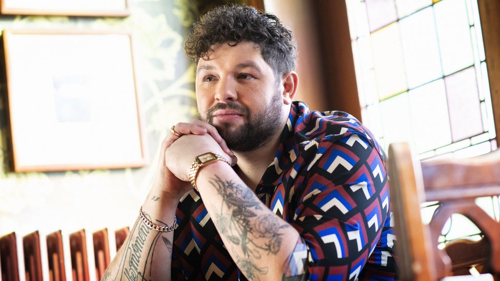 Evrovizija: Pesma „Waterloo" grupe Aba proglašena za najbolju numeru svih vremena 2 Džejms Njuman