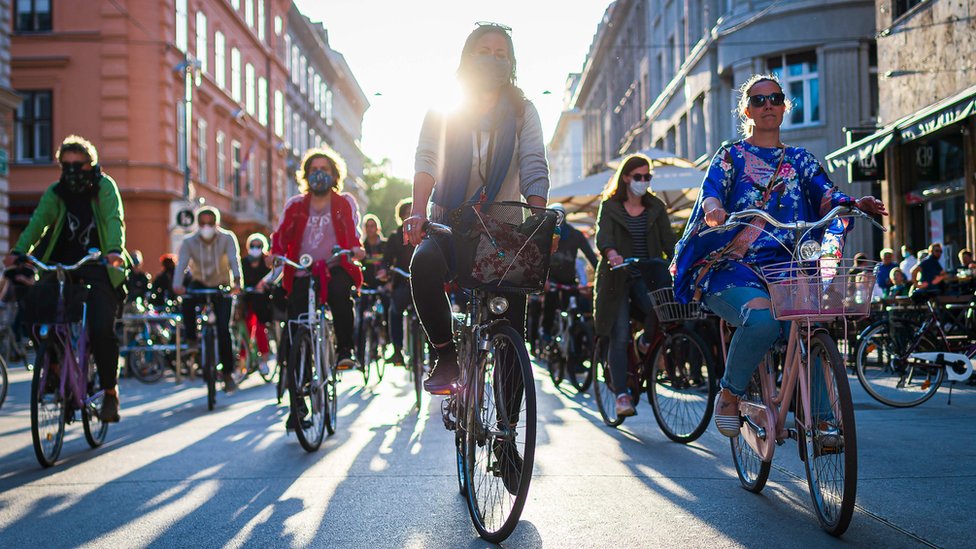 Protesti u Sloveniji: Zašto Slovenci demonstriraju na biciklima 1 Ljubljana, 8. maj 2020.