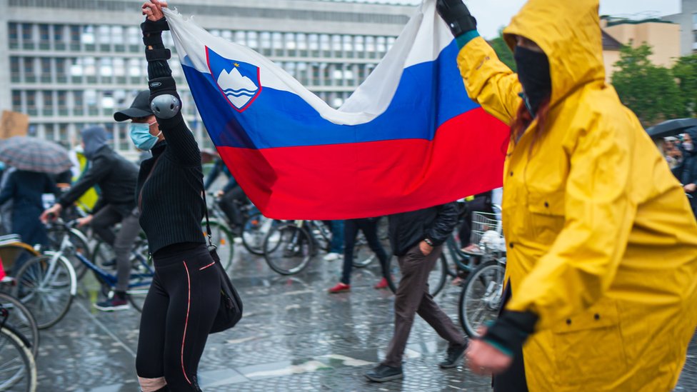 Protesti u Sloveniji: Zašto Slovenci demonstriraju na biciklima 3 Ljubljana, 15. maj 2020.