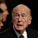 Desten pod istragom zbog seksualnog uznemiravanja 10