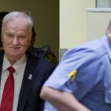 Odbrana traži bolničko lečenje generala Mladića zbog teške anemije 9