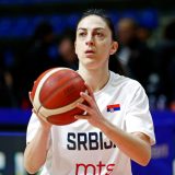 Jelena Bruks: Apel heroine 9