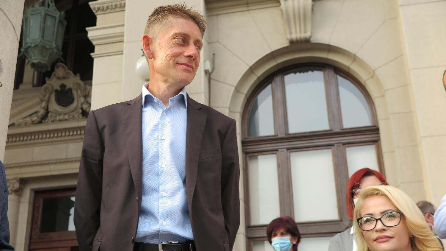 Martinović: Štrajkovaću dok se tužilaštvo ne oglasi zbog napada na Rističevića 1