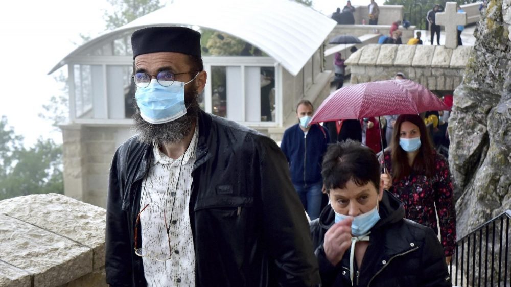 AFP: Više od 403.000 preminulih od korona virusa u svetu 1