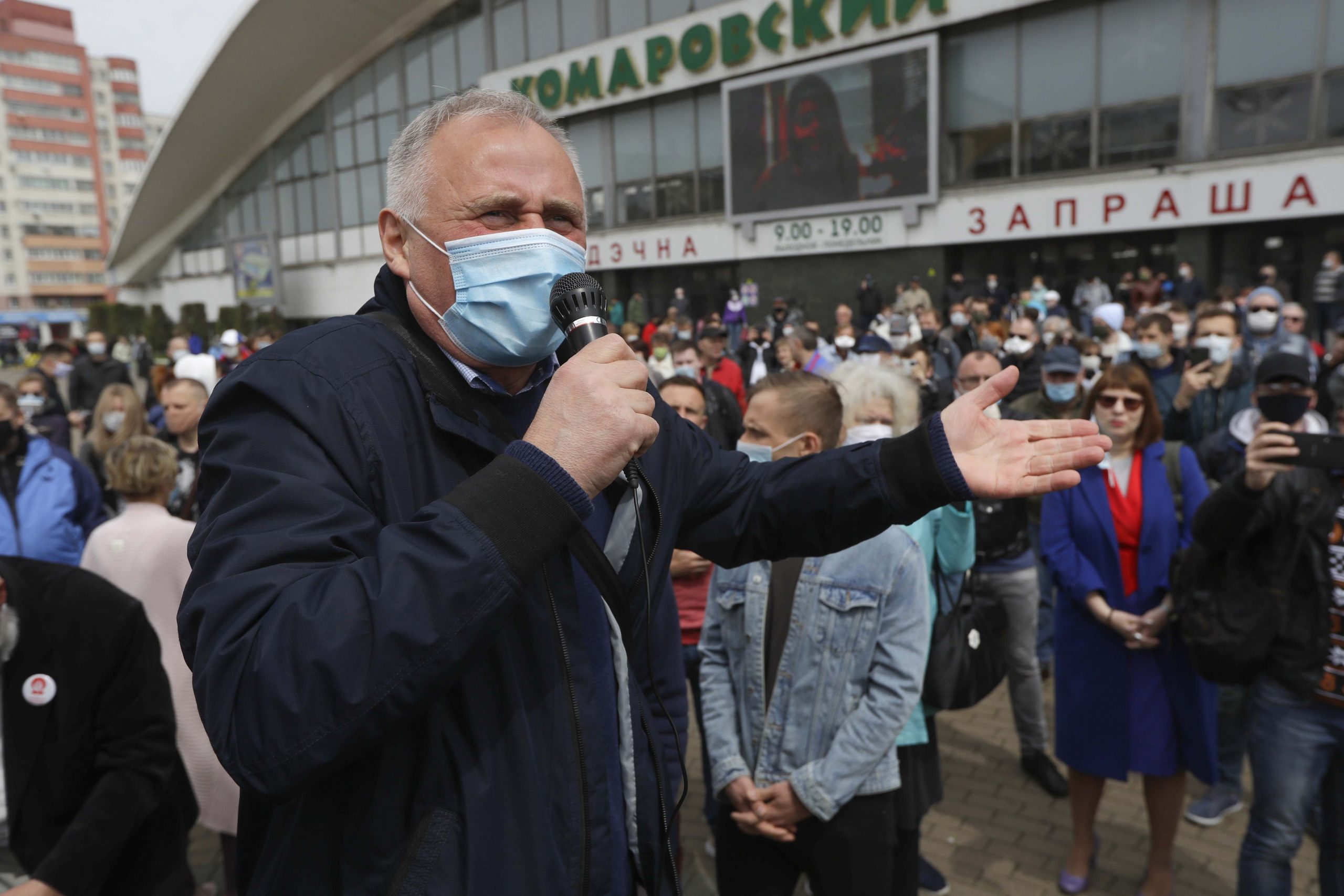 Oko 1.000 Belorusa protestovalo zbog odluke Lukašenka da se bori za šesti mandat 1