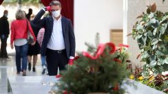 Kuću cveća danas posetio mnogo manji broj ljudi nego prethodnih godina (FOTO) 5