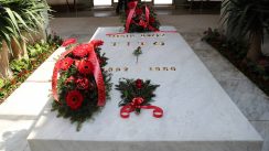 Kuću cveća danas posetio mnogo manji broj ljudi nego prethodnih godina (FOTO) 13