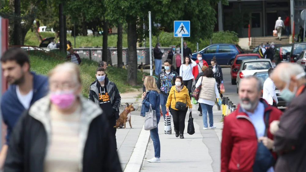 Još 65 obolelih i jedna osoba preminula, na respiratorima 20 1