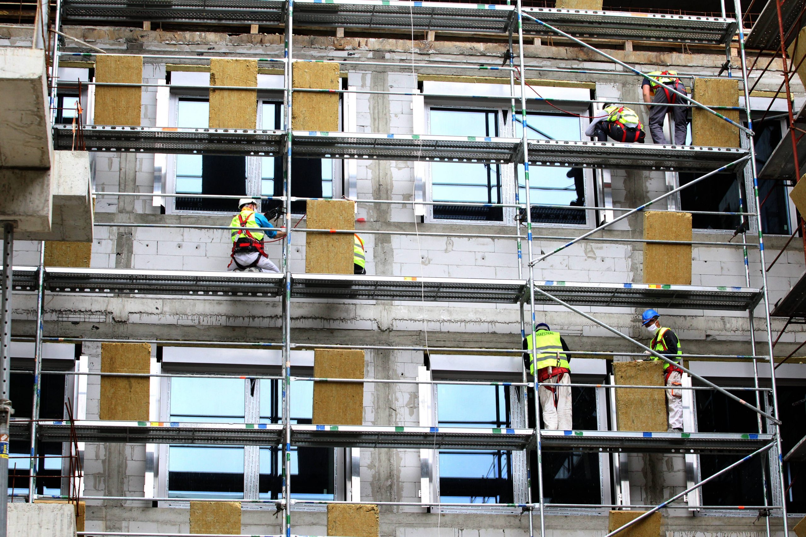 U Srbiji u aprilu izdato 102,9 odsto više građevinskih dozvola nego pre godinu dana 1