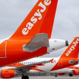 Aviokompanija Izidžet najavila smanjenje radne snage za trećinu 13