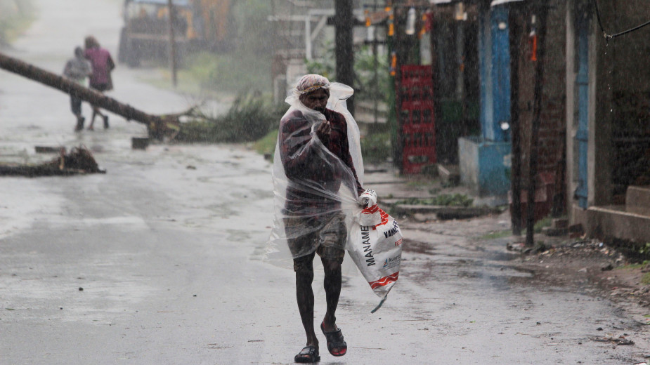 U ciklonu u Indiji i Bangladešu stradalo 20 ljudi 1