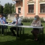 Zelenović: Policija sedam dana bez izveštaja o paljenju baklji u Šapcu 12