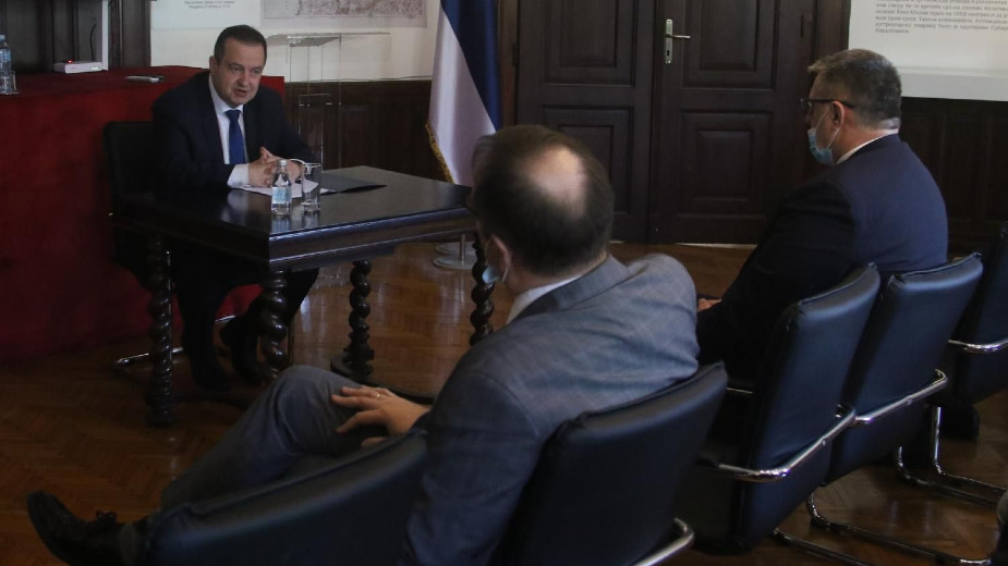 Dačić budućim vojnim izaslanicima: Na prvom mestu nacionalni i državni interesi 1