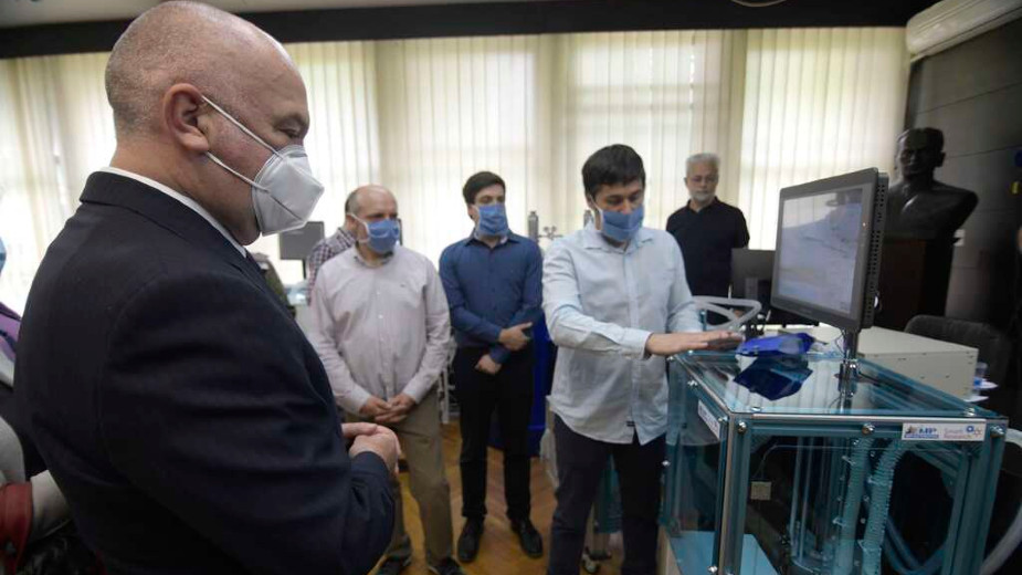 Predstavljen prvi srpski respirator u Institutu "Mihajlo Pupin" 1