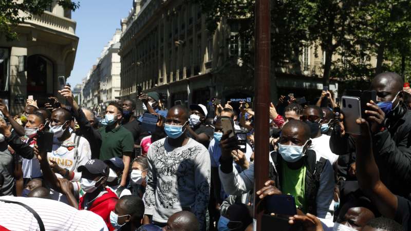 U Parizu protest za rešavanje pitanja osoba bez ličnih dokumenata 1