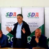Ugljanin sa kandidatima za odbornike u Sjenici 9