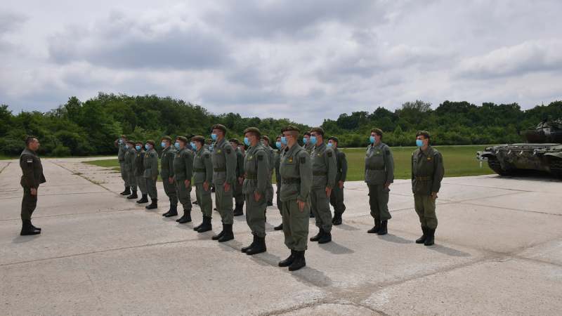 Novi oficiri oklopnih jedinica 1