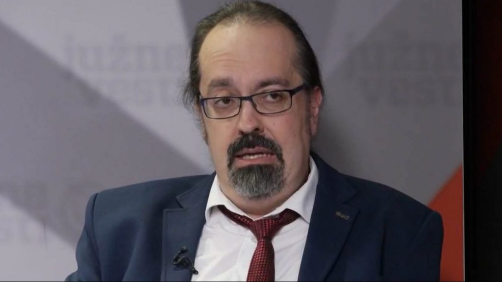 Najbolje rešenje bi bile dve liste 2 Najbolje rešenje bi bile dve liste 2