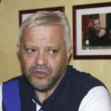 Udruženja žrtava: Emire Hadžihafizbegoviću, nije Munira Subašić stavila "cvet Srebrenice" Vučiću 2