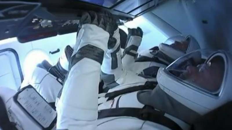 Prva privatna letelica lansirana u svemir (VIDEO) 1