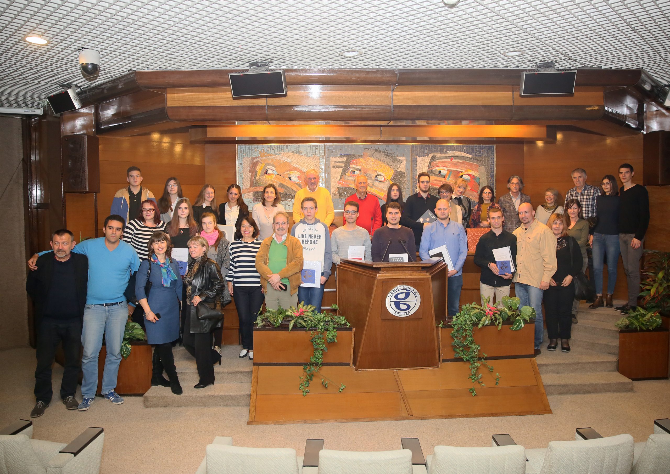 Fondacija Evro za znanje: Kome 100 evra nije potrebno da ih donira najboljim srednjoškolcima i studentima 1