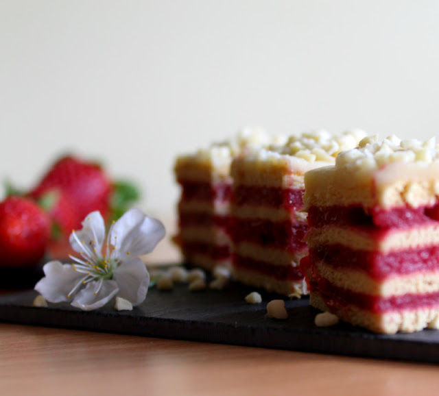 Recept nedelje: Voćne kocke 2 Recept nedelje: Voćne kocke 2