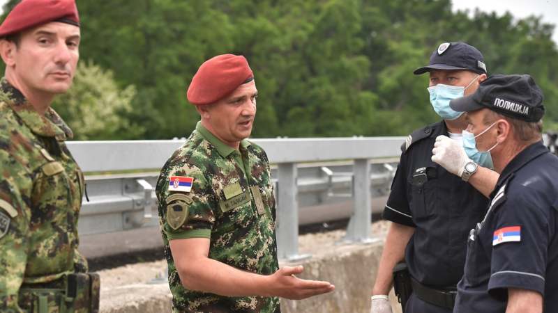 Vojska Srbije u migrantskim kampovima u Šidu (FOTO) 4