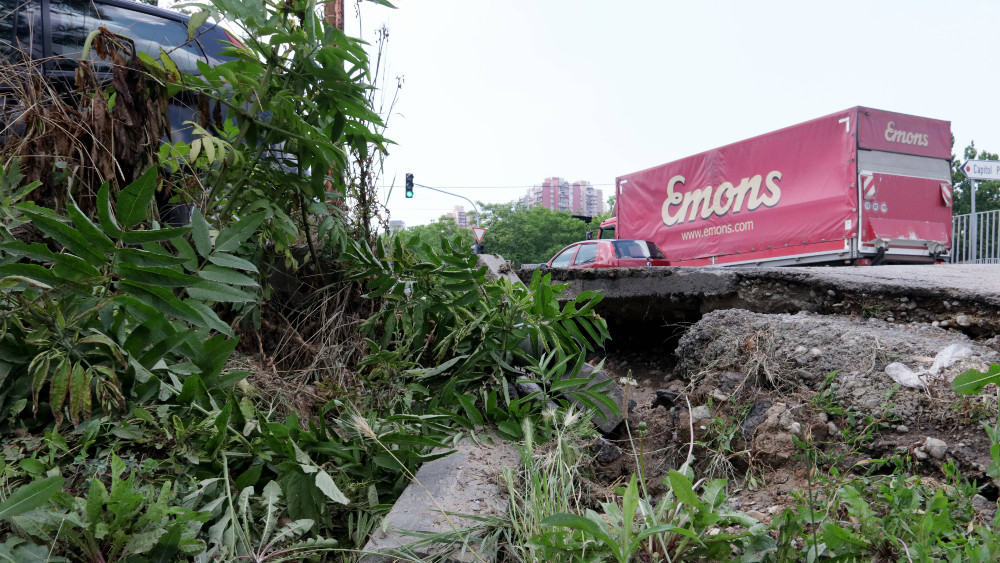 Beograd potopljen, za vlast grad funkcioniše 1