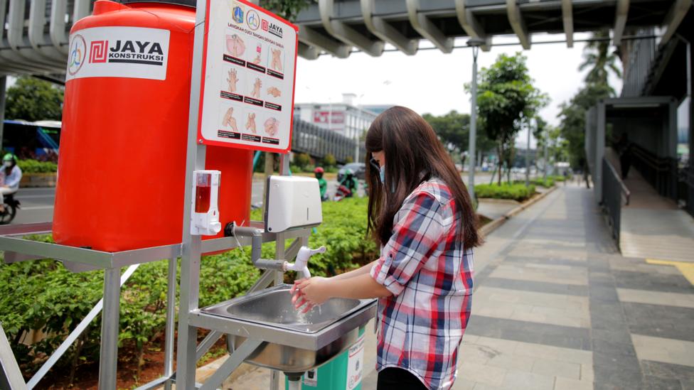 Korona virus i budućnost: Kako podići grad protiv pandemije 6 punkt za pranje ruku u džakarti