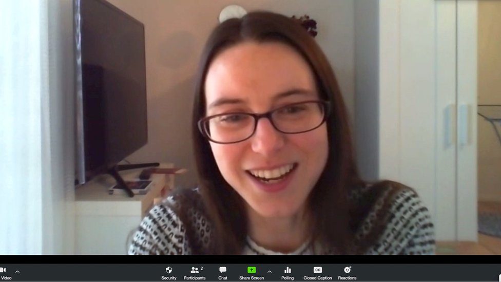 Korona virus: Anatomija pandemije respiratorne bolesti Kovid-19 16 Doktorka Ema Hodkraft takođe radi od kuće