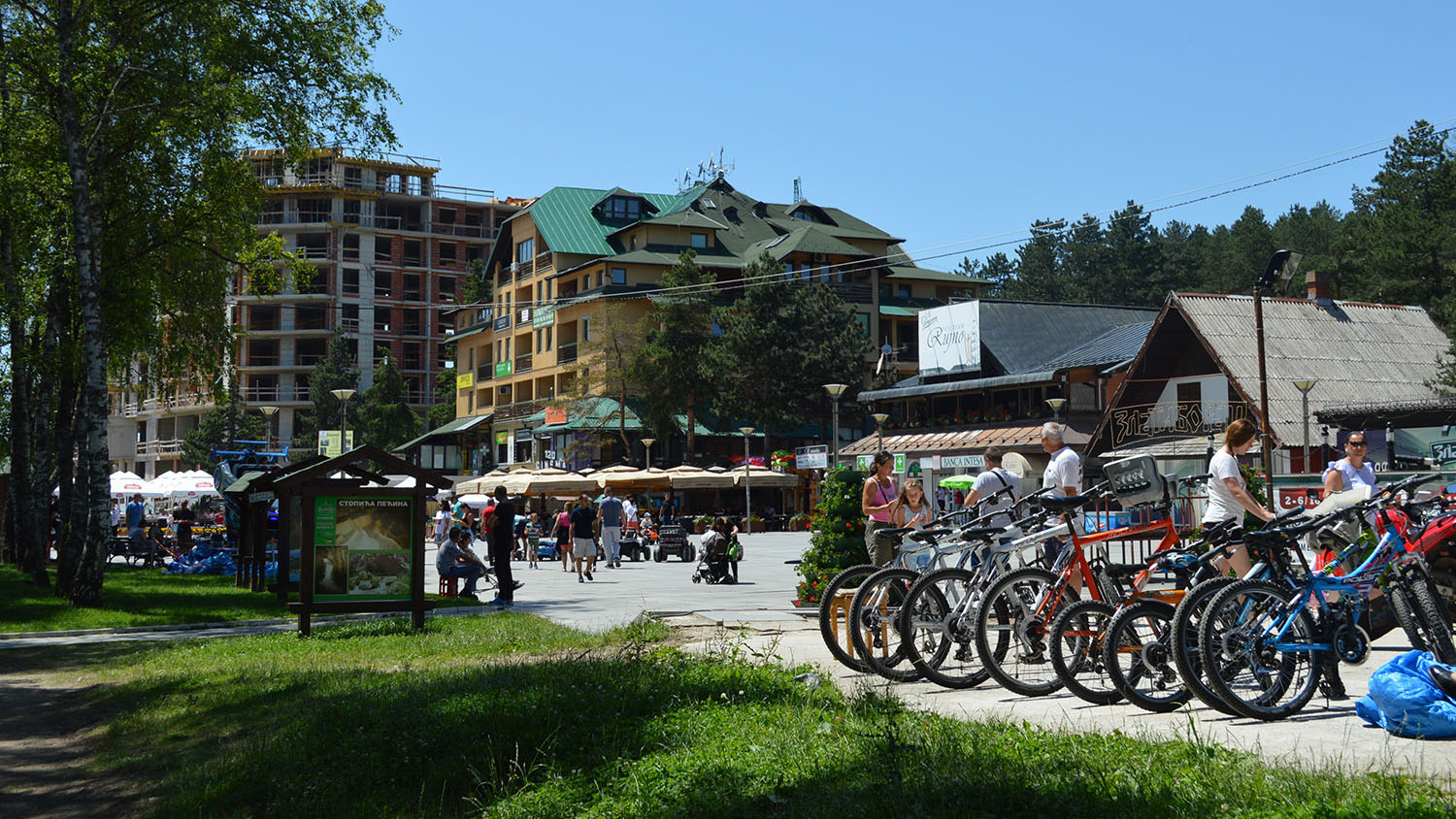 TOS: Manji pad turističkog prometa u junu 1