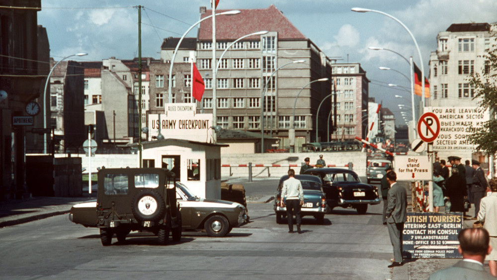 I Bond je prošao kroz čekpoint Čarli 1