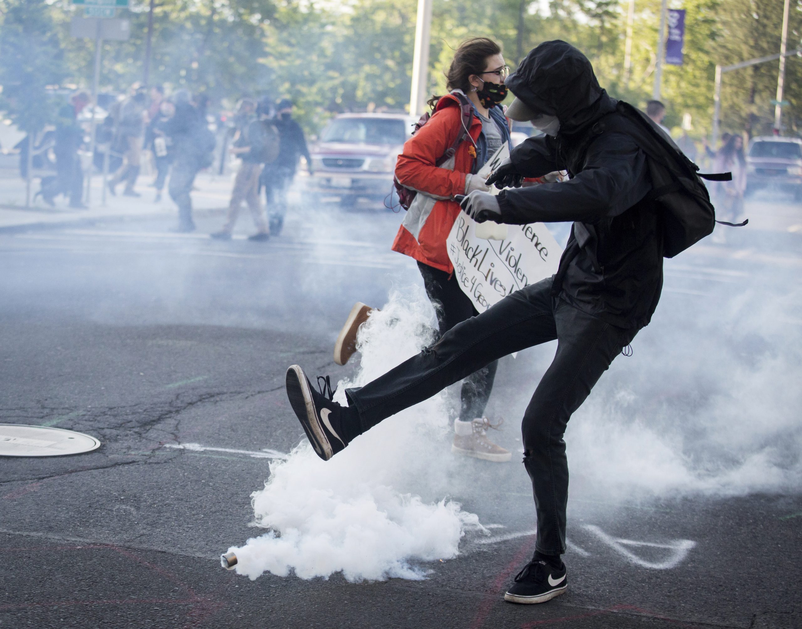 Strah od širenja korona virusa u SAD zbog protesta 1
