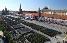 Putin na paradi u Moskvi: Samo zajedno možemo da zaštitimo svet od pretnji (FOTO) 11