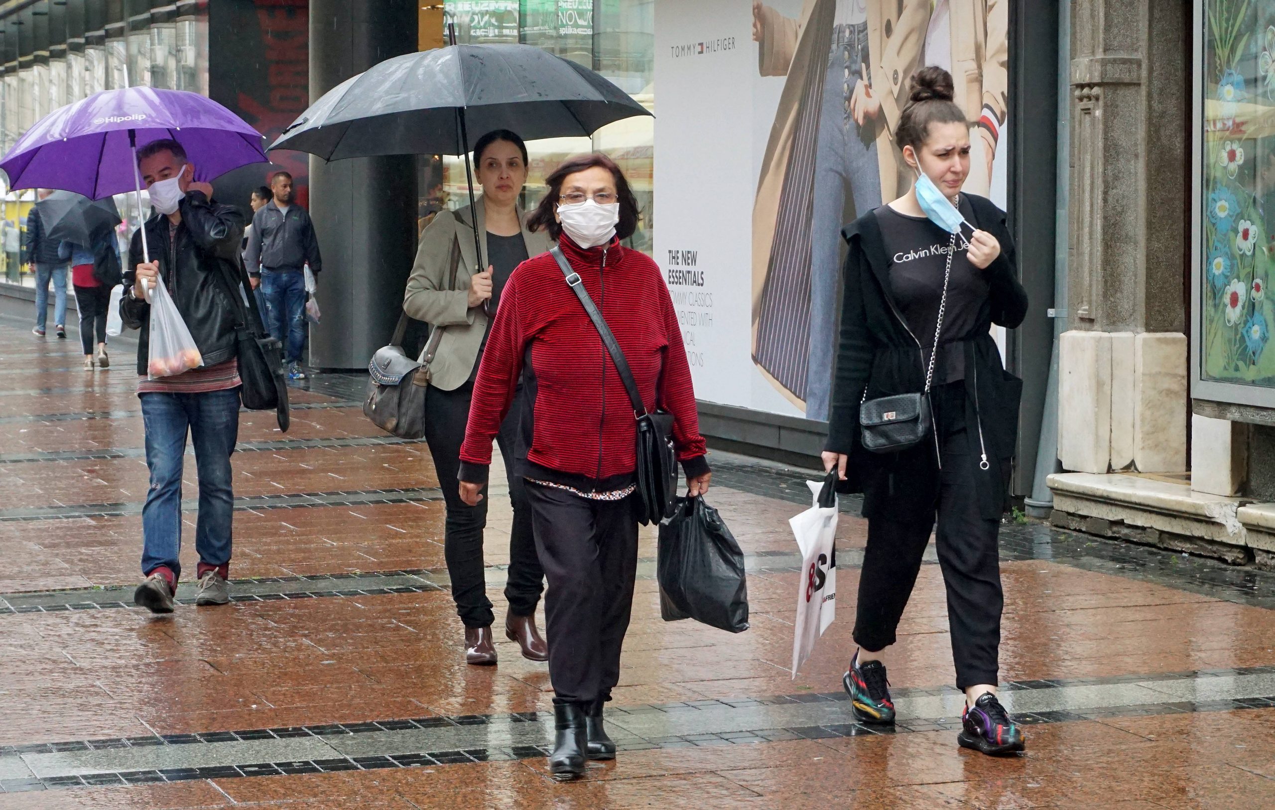 Još 151 novooboleli, dvoje preminulih, na respiratorima 21 pacijent 1