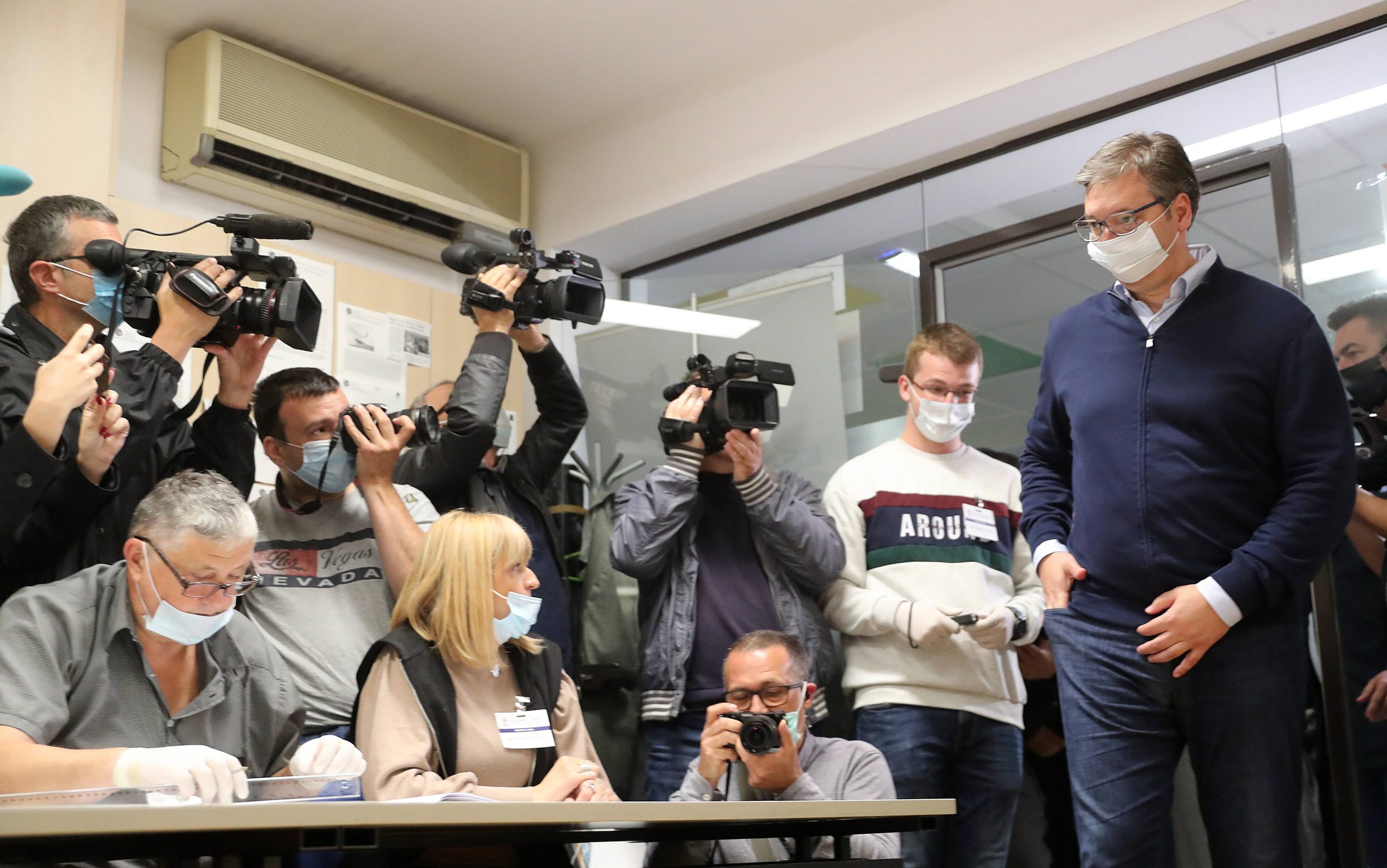Nemački mediji: Pobediće Vučić, „otac nacije, vođa i spasilac“ 1